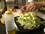 Cuisine : Recette de salade iceberg aux fruits et amandes