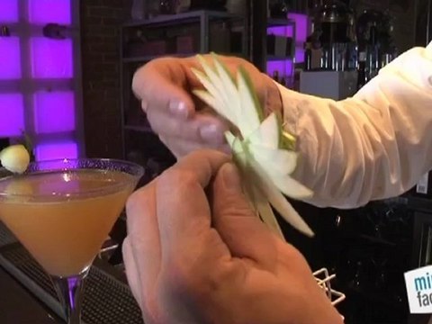 Cuisine : Comment faire une Vodka tarte tatin ?