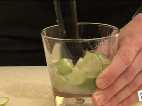 Cuisine : Recette cocktail : Faire une caipirinha