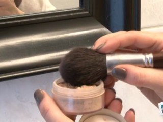 Beauté mode : Camoufler un bouton d'acné