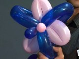 Sports Loisirs : Scultpture de ballons : fleur à trois ballons