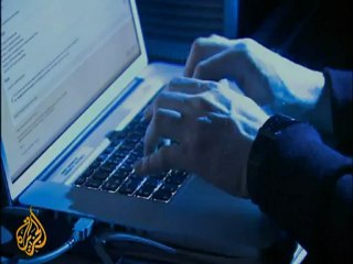 UK teenager held in global hacking probe