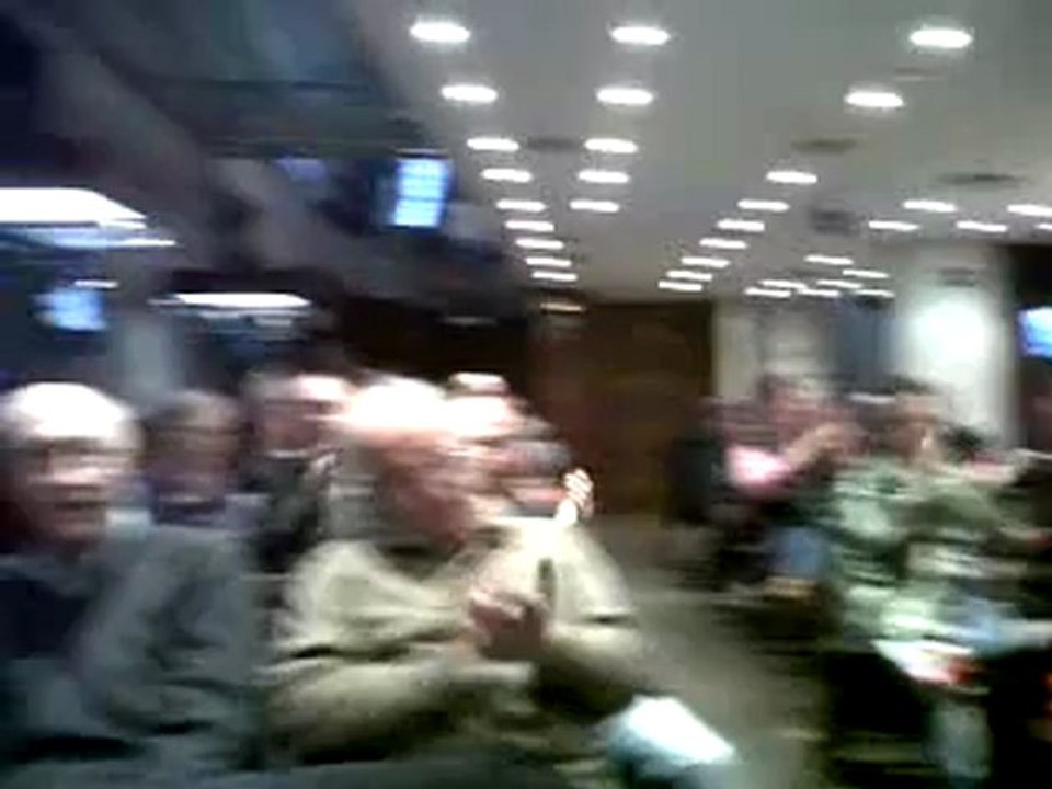 ACTUACIÓN EMILI BALERIOLA EN PRESENTACIÓN LIBRO ALEX GÓMEZ-FONT BARCELONA PROGRESIVA-ZELESTE
