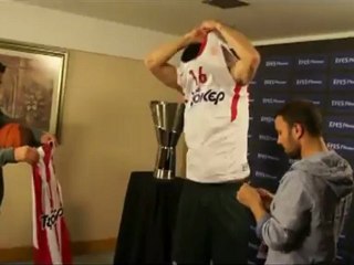 Οι παίκτες του Θρύλου αυτοπαρουσιάζονται - Final - 4 Euroleague 2012