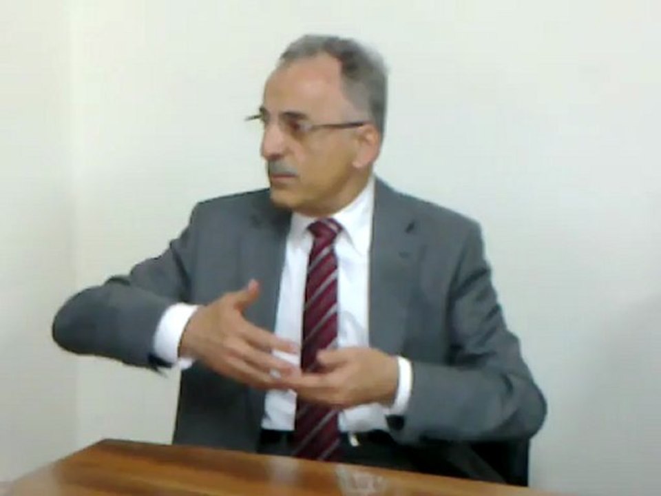 Karayalçın'dan Gürsel Tekin ve Viyadük yorumu