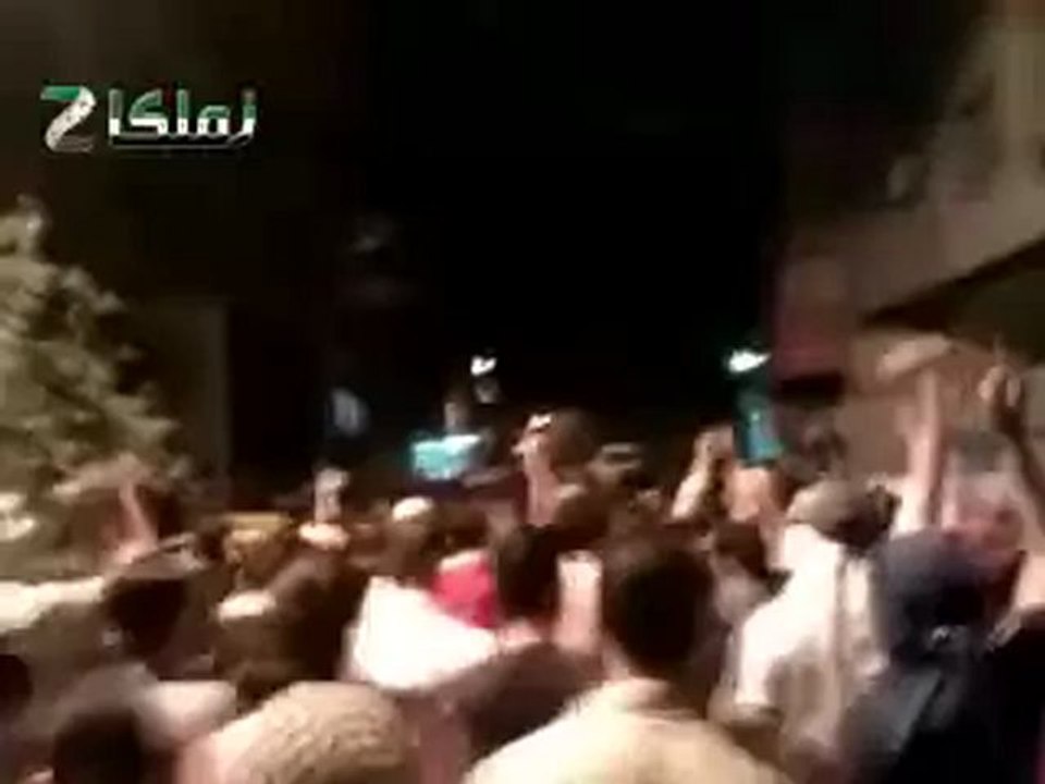 فري برس زملكا ريف دمشق   مظاهرة مسائية رغم الحصار 9 5 2012 ج3 Damascus