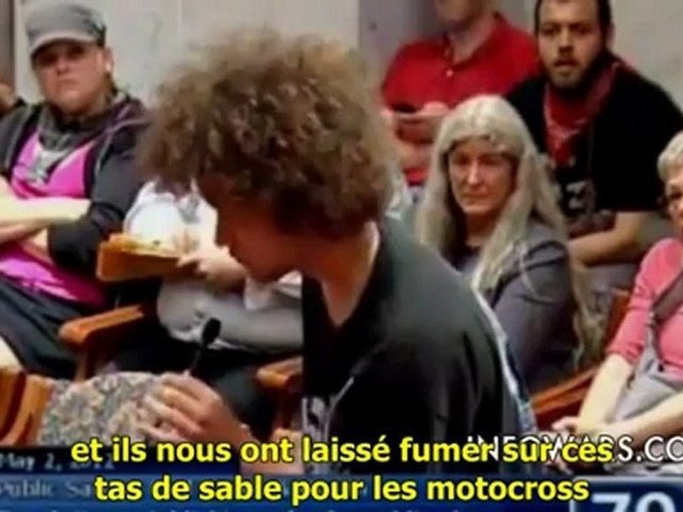 La Police "Infiltre" Occupy - Mai 2012 - VOSTFR - Alex Jones