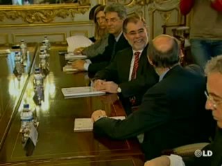 Las vícitmas del terrorismo exigen a Zapatero que declare