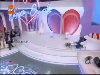 Esra Erol ağlayarak veda etti!