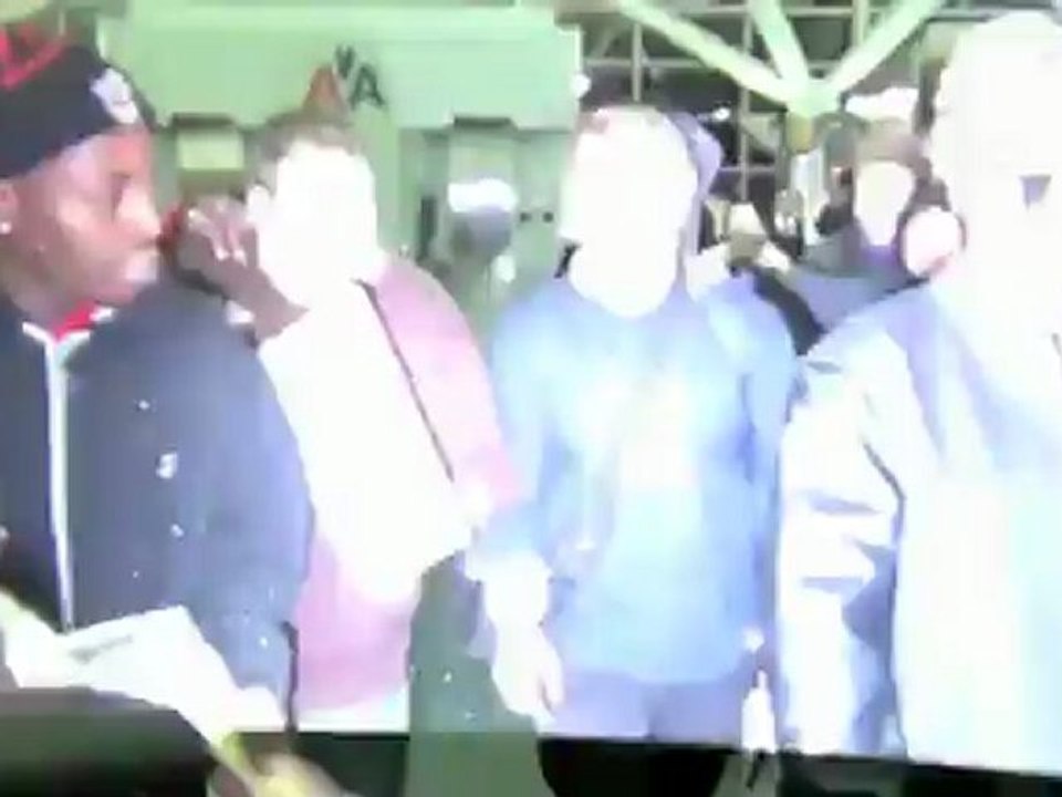 Rihanna musste nach MET-Gala ins Krankenhaus