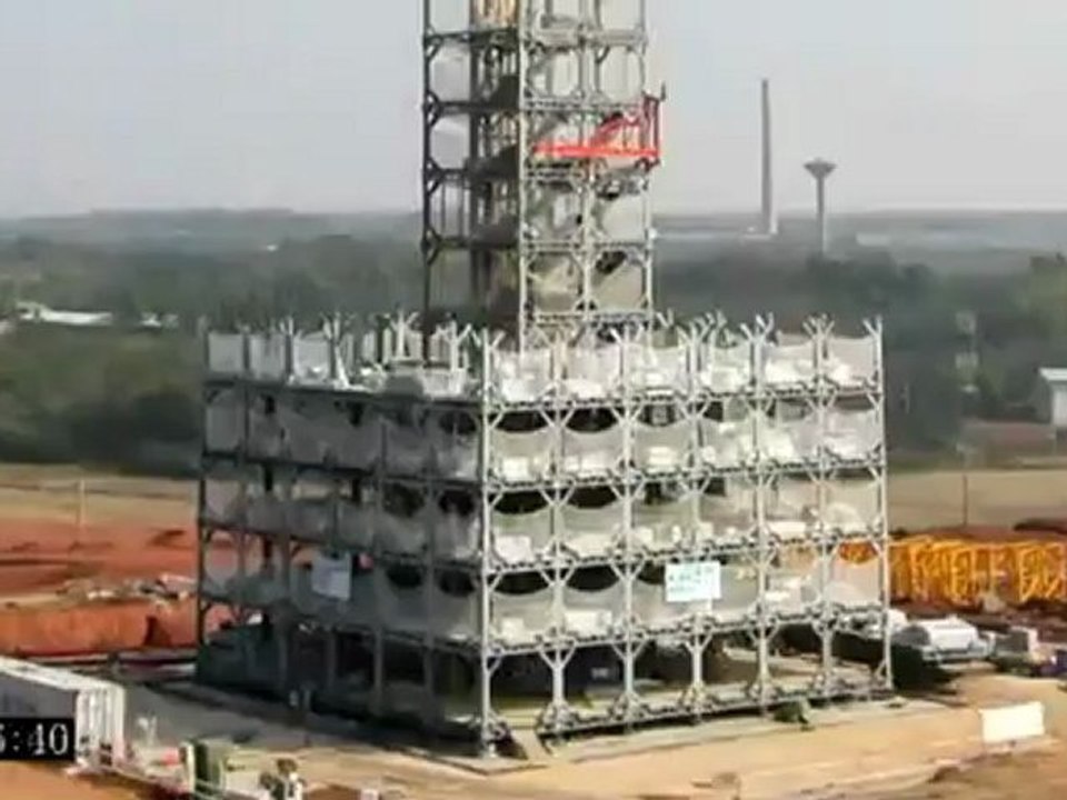 China Puts up a 30-Floor Building in 15 Days