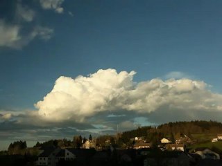 Désintégration d'un Cumulonimbus le 9/05/2012 au Mazet Saint Voy