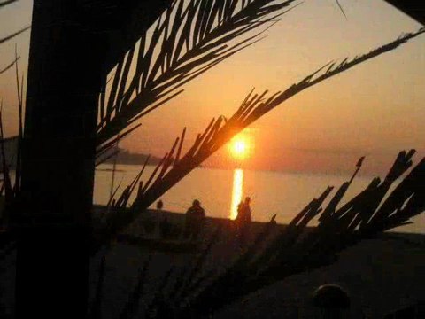 Le coucher de soleil romantique.