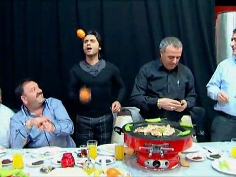 İNANILMAZ SHOVLARI ÇILGIN SEDAT'dan Olimpist Komple Mutfak'ın Katkılarıyla