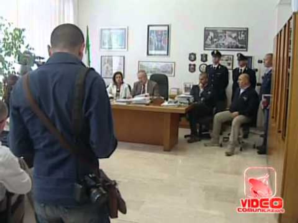 Marcianise (CE) - Falsi condoni edilizi arrestati tecnici comunali (10.05.12)