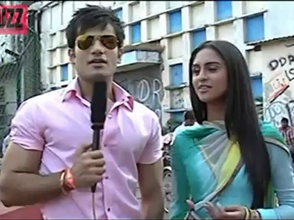 Viren THROWS Manvi OUT of the HOUSE in Ek Hazaaron Mein Meri Behna Hain 10th May 2012