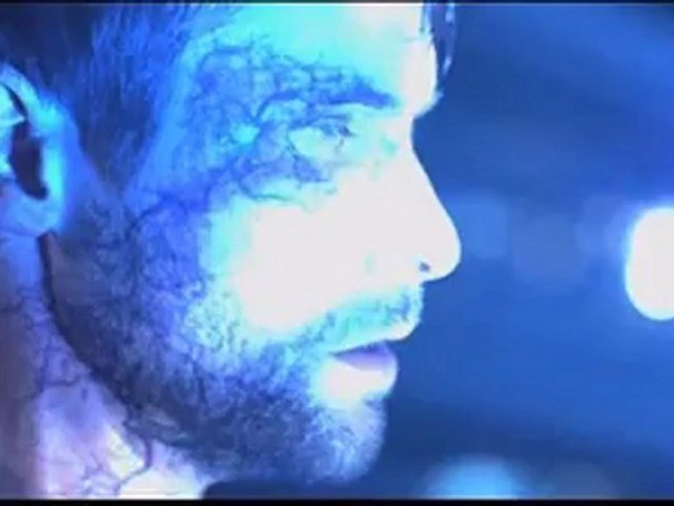 Skyline - Clip - The Light