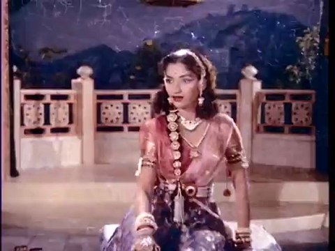 End of Kaisi Ye Mahobat Ki Saaza Song - Gopi Krishna's Dance!