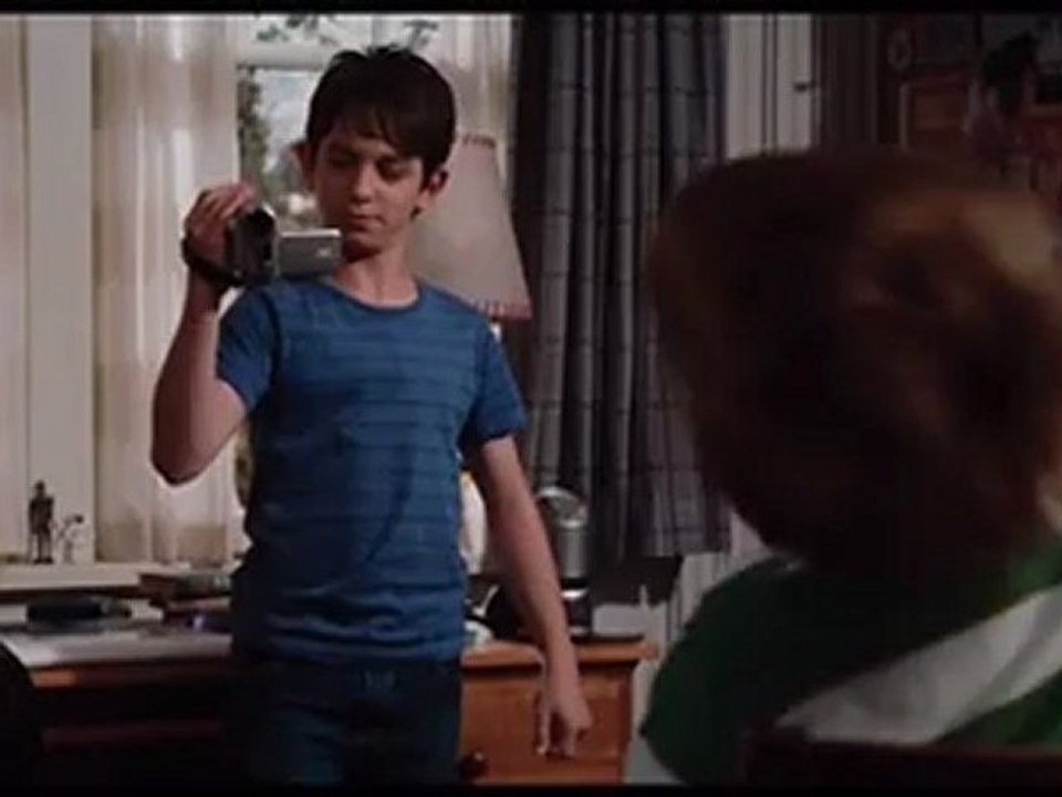 Diary Of A Wimpy Kid 2: Rodrick Rules - Clip - Greg & Rowley's Viral Video