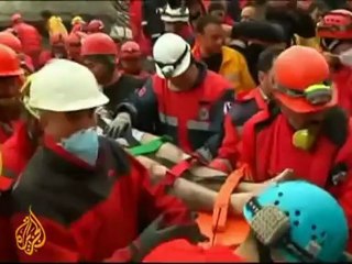 Turks protest governor as quake toll rises