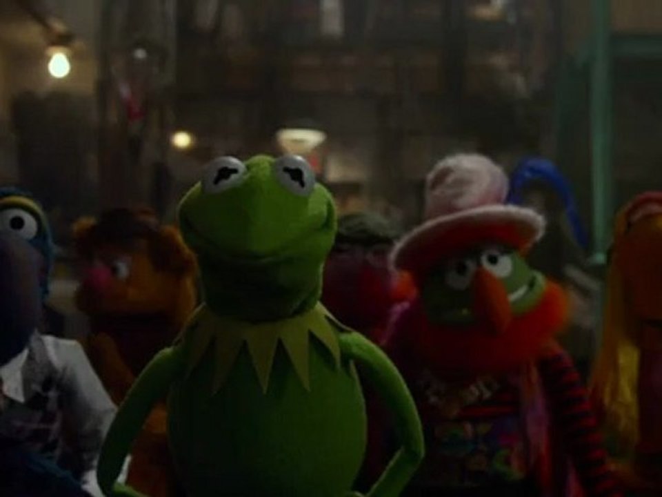 The Muppets - Clip - Cleaning The Theater