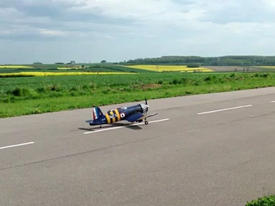 3ème Atterrissage du corsair de Gérard