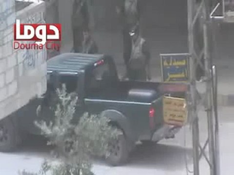 فري برس ريف دمشق انتشار الأمنو الشبيحة منعا لخروج المظاهرات دوما 11 5 2012 Damascus