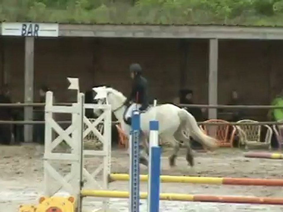 Zacharie sur Licorne à Dechy le 8 mai 2012