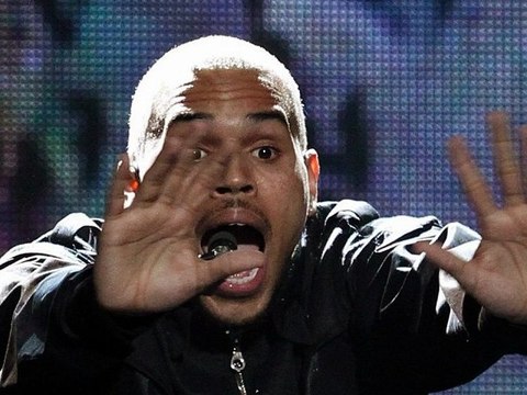 Rihanna Unfollows Chris Brown on Twitter After Diss Track