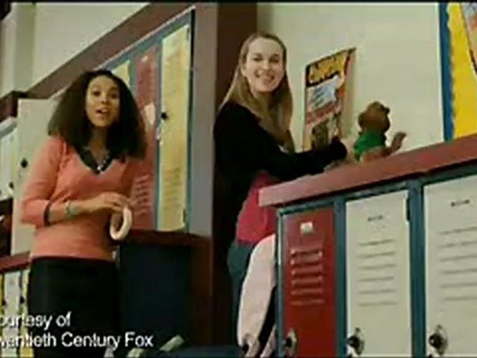 Alvin and The Chipmunks 2: The Squeakquel - Clip - Locker Reveal