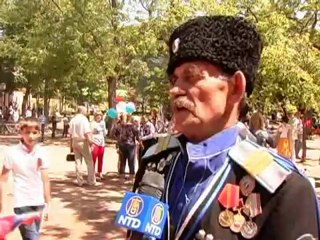 Казаки Пятигорска участвуют в параде 9 мая
