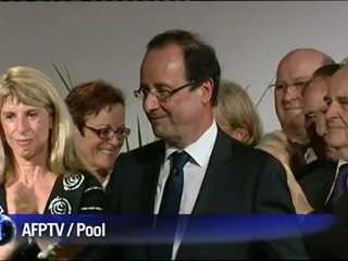 France's Hollande prepares to take up power
