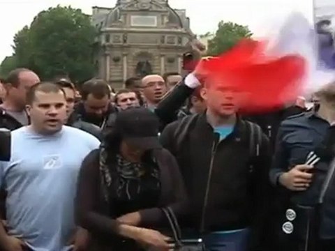 French Gendarmes Turn Out To Contain French Police Protests