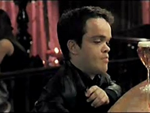 In Bruges - Clip - Ken meets the dwarf