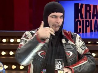 Neyin Peşindesin - Türesin Kral Çıplak'ta