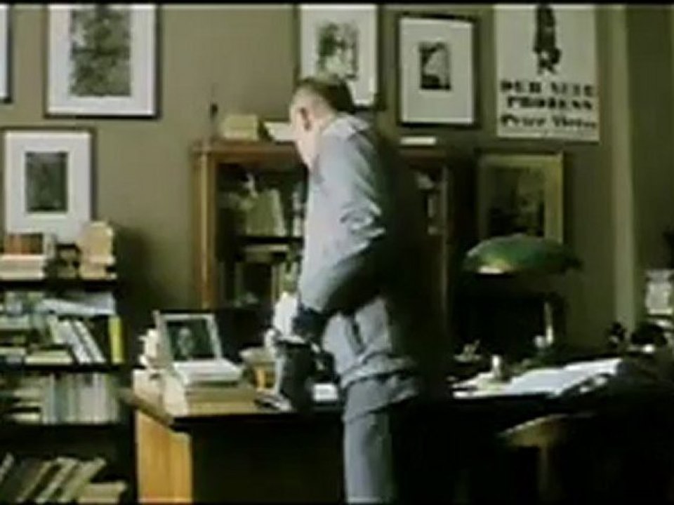 The Lives Of Others - Clip - The Stasi in Dreyman's flat - video ...
