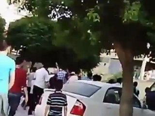 فري برس ادلب حي الضبيط  جمعة نصر من الله وفتح قريب 11 5 2012 Idlib