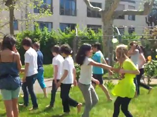 Le héros des 2 mondes à la maison de retraite partie 2