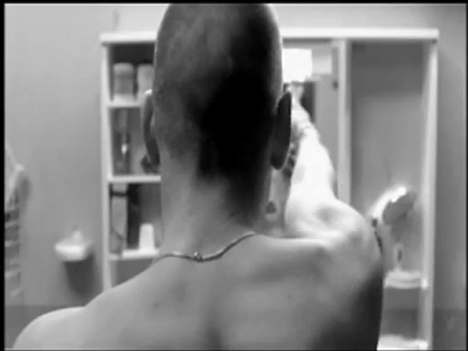 La Haine - Clip - Mirror scene