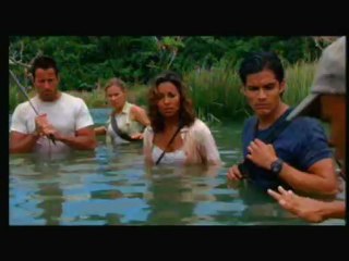 Anacondas: The Hunt for the Blood Orchid - Clip - Something In Here