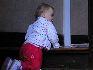 Bébé et les escaliers