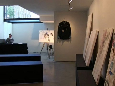 Subastado por 43.500 euros un cuadro con la sangre de Amy Winehouse y Pete Doherty