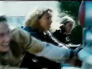 Lords of  Dogtown - Clip - Skitching the bus