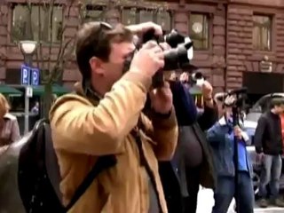 Occupy Frankfurt takes a stab at capitalism