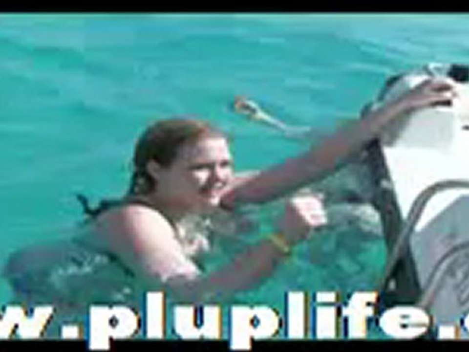 Nicki Minaj - Starships (Music Video) - Spring Break in Cuba (2012) - YouTube