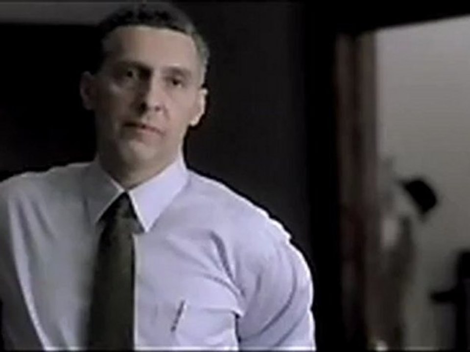 The Good Shepherd - DVD extra - Turn off the lights (deleted scene)