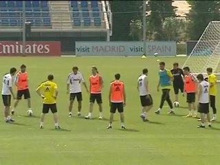 Zidane futbola döndü