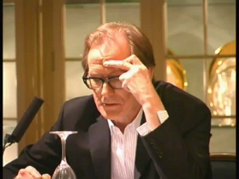 The Hitchhikers' Guide To The Galaxy - Exclusive Press Conference Report with Martin Freeman and Bill Nighy