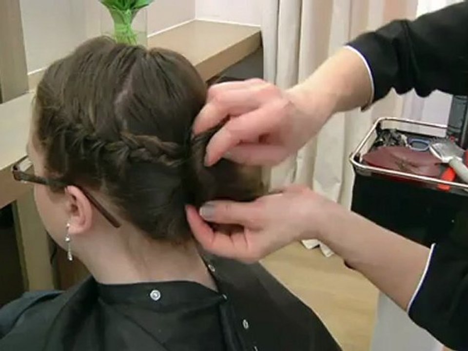 Jak szybko upiąć włosy