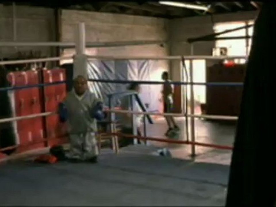 Bad Santa - Clip - Put your dukes up!